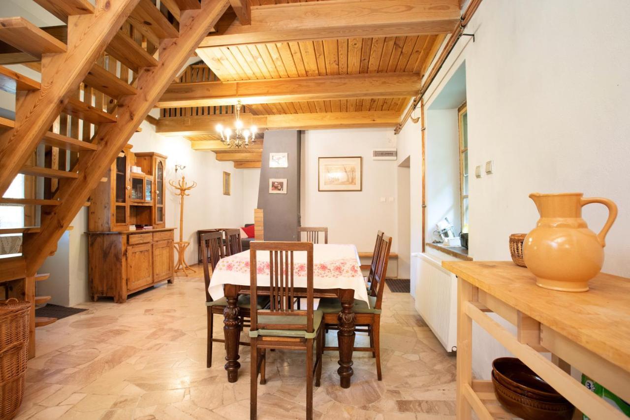 Holiday home Siedlisko Wydry - Dom W Srodku Lasu Wierzchoniow